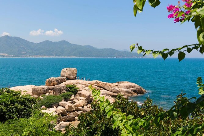 https://mdw-travel-data-us-east-1.s3.amazonaws.com/img/country/Vietnam/Hon-Chong/img_02.jpg