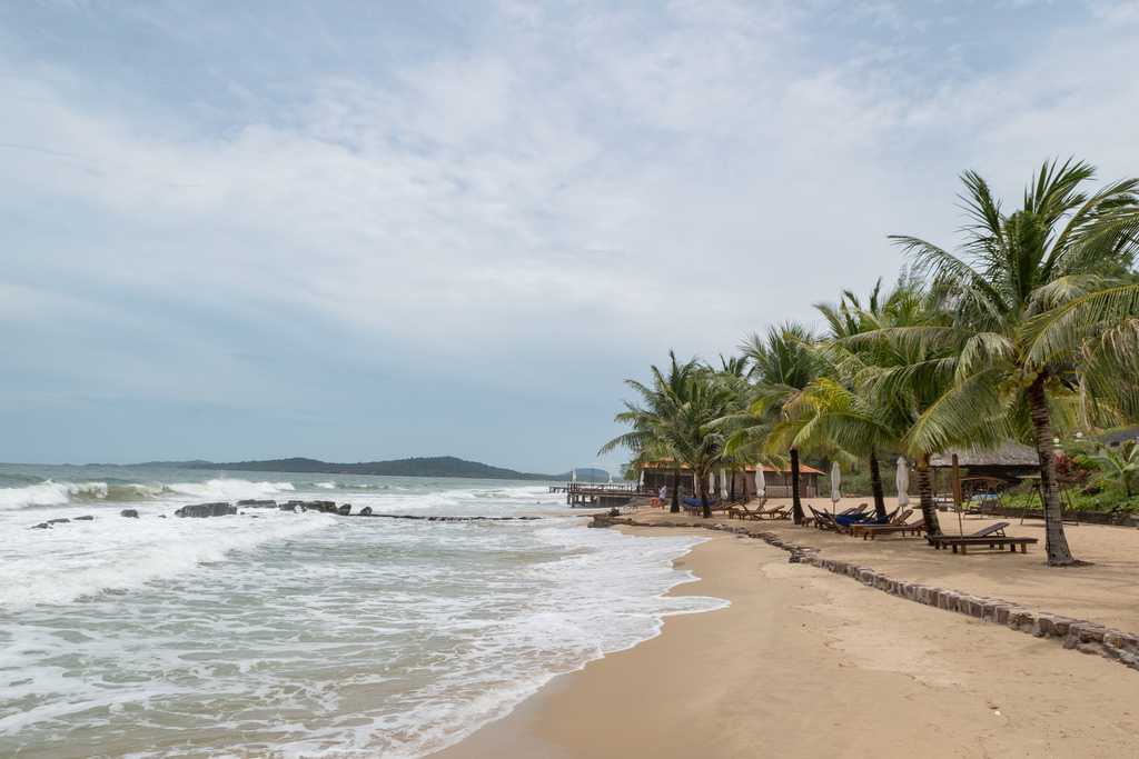 https://mdw-travel-data-us-east-1.s3.amazonaws.com/img/country/Vietnam/Hon-Me-Island/img_01.jpg