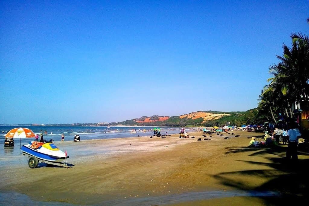 https://mdw-travel-data-us-east-1.s3.amazonaws.com/img/country/Vietnam/Hon-Rom-Beach/img_01.jpg