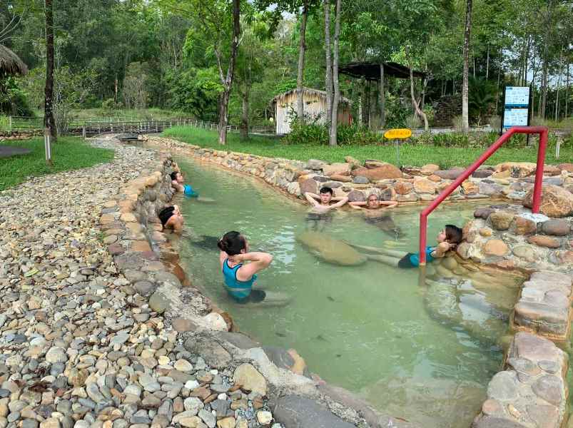 https://mdw-travel-data-us-east-1.s3.amazonaws.com/img/country/Vietnam/Hue-Alba-hot-spring-and-resort/img_03.jpg