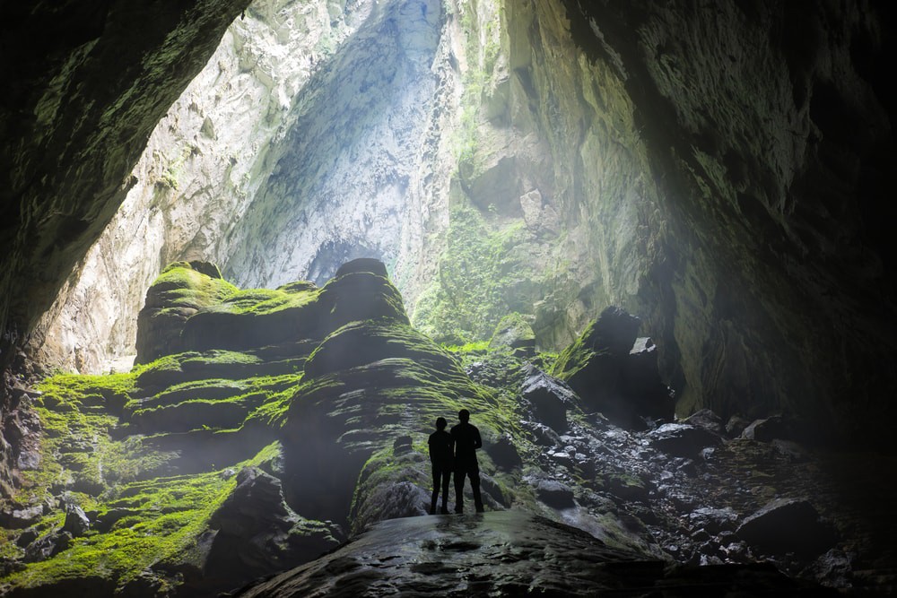 https://mdw-travel-data-us-east-1.s3.amazonaws.com/img/country/Vietnam/Hung-Son-Cave/img_02.jpg