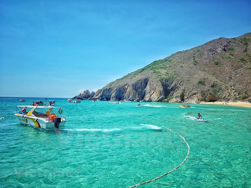 https://mdw-travel-data-us-east-1.s3.amazonaws.com/img/country/Vietnam/Ky-Co-Beach/img_03.jpg