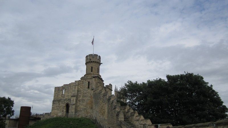 https://mdw-travel-data-us-east-1.s3.amazonaws.com/img/country/Vietnam/Lincoln-Chateau-Wine-Cellar/img_01.jpg