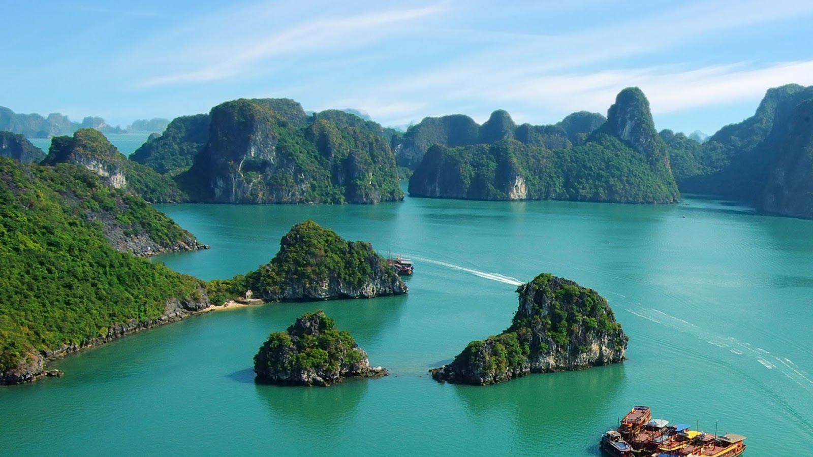 https://mdw-travel-data-us-east-1.s3.amazonaws.com/img/country/Vietnam/Love-Waterfall/img_02.jpg