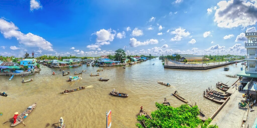 https://mdw-travel-data-us-east-1.s3.amazonaws.com/img/country/Vietnam/Mekong-Delta/img_01.jpg