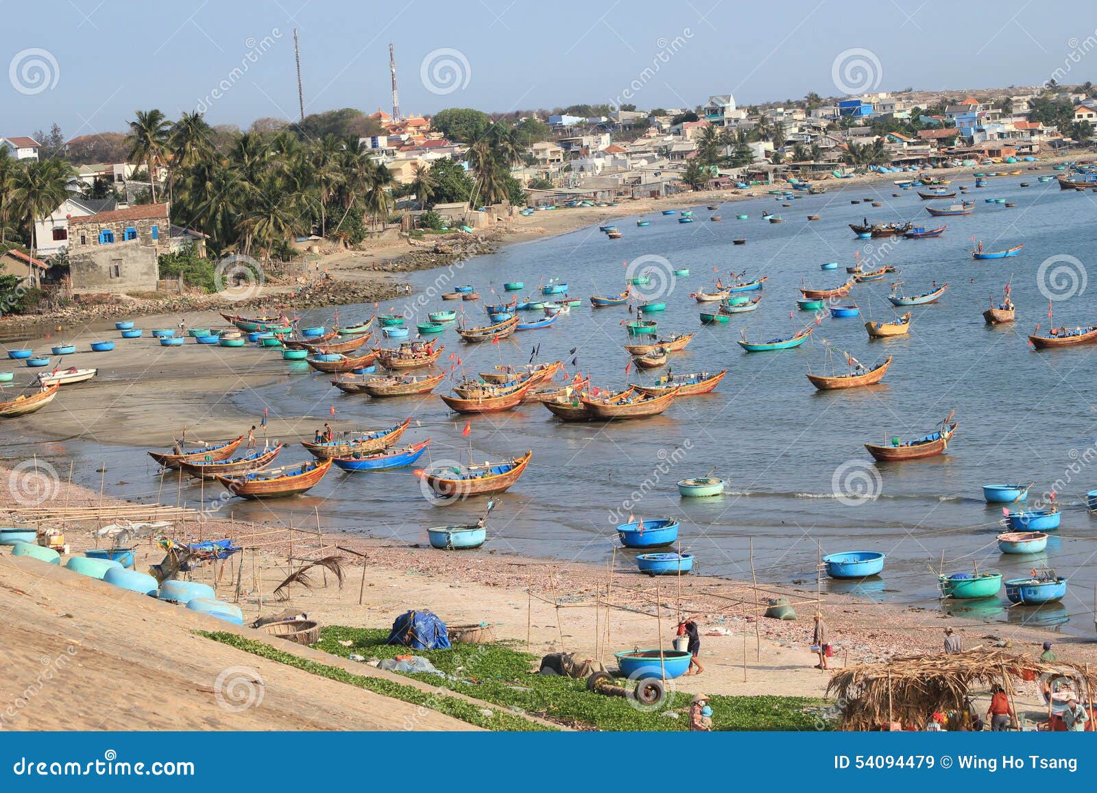 https://mdw-travel-data-us-east-1.s3.amazonaws.com/img/country/Vietnam/Mui-Ne-Bay-Lagoon-&-Fishing-Village/img_03.jpg