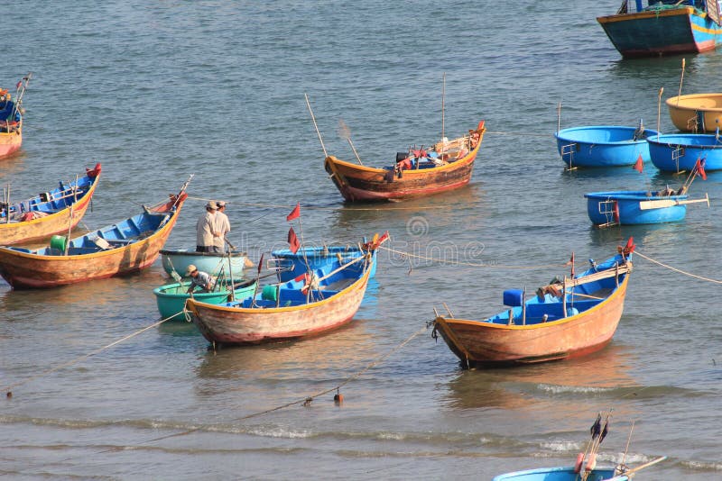 https://mdw-travel-data-us-east-1.s3.amazonaws.com/img/country/Vietnam/Mui-Ne-Bay-Lagoon-and-Fishing-Village/img_01.jpg