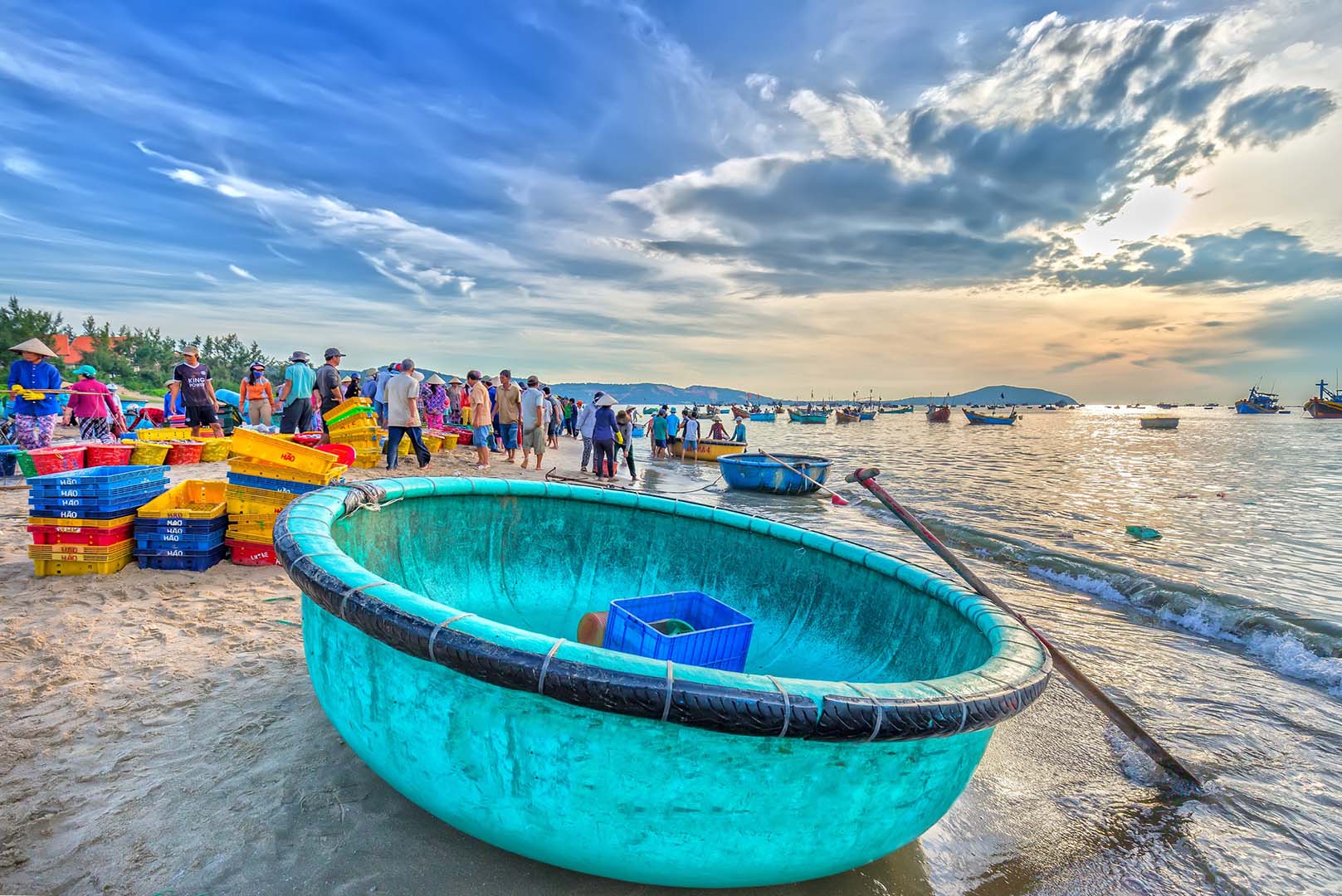 https://mdw-travel-data-us-east-1.s3.amazonaws.com/img/country/Vietnam/Mui-Ne-Bo-Ke/img_00.jpg