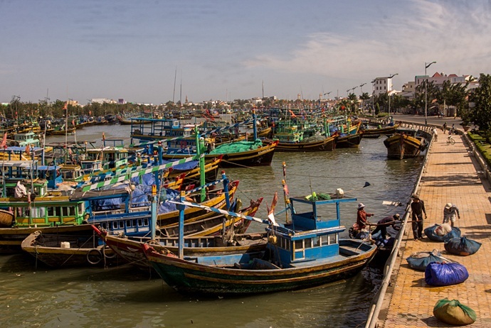 https://mdw-travel-data-us-east-1.s3.amazonaws.com/img/country/Vietnam/Mui-Ne-Fishing-Village/img_02.jpg