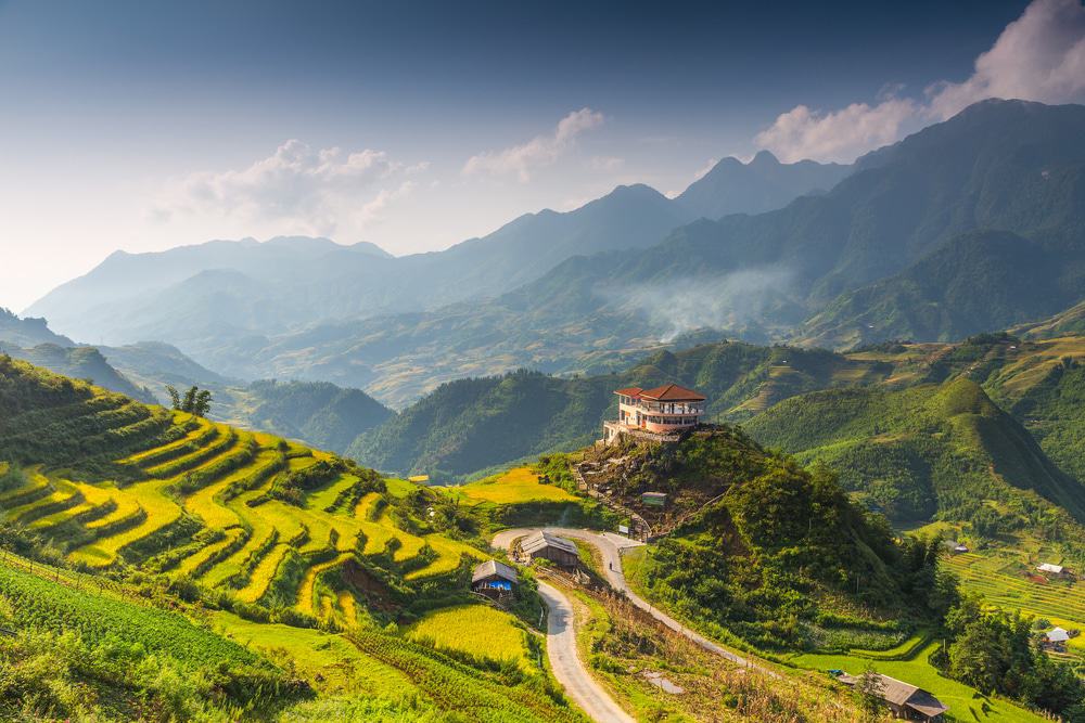 https://mdw-travel-data-us-east-1.s3.amazonaws.com/img/country/Vietnam/Muong-Hoa-Valley/img_00.jpg