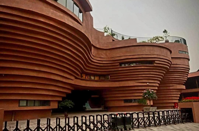 https://mdw-travel-data-us-east-1.s3.amazonaws.com/img/country/Vietnam/Museum-of-Trade-Ceramics/img_00.jpg