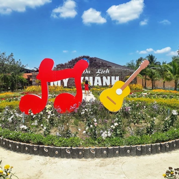 https://mdw-travel-data-us-east-1.s3.amazonaws.com/img/country/Vietnam/My-Khanh-Tourist-Village/img_03.jpg