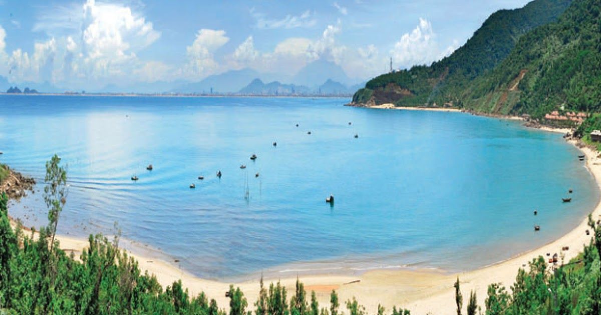 https://mdw-travel-data-us-east-1.s3.amazonaws.com/img/country/Vietnam/My-Khe-Beach/img_00.jpg
