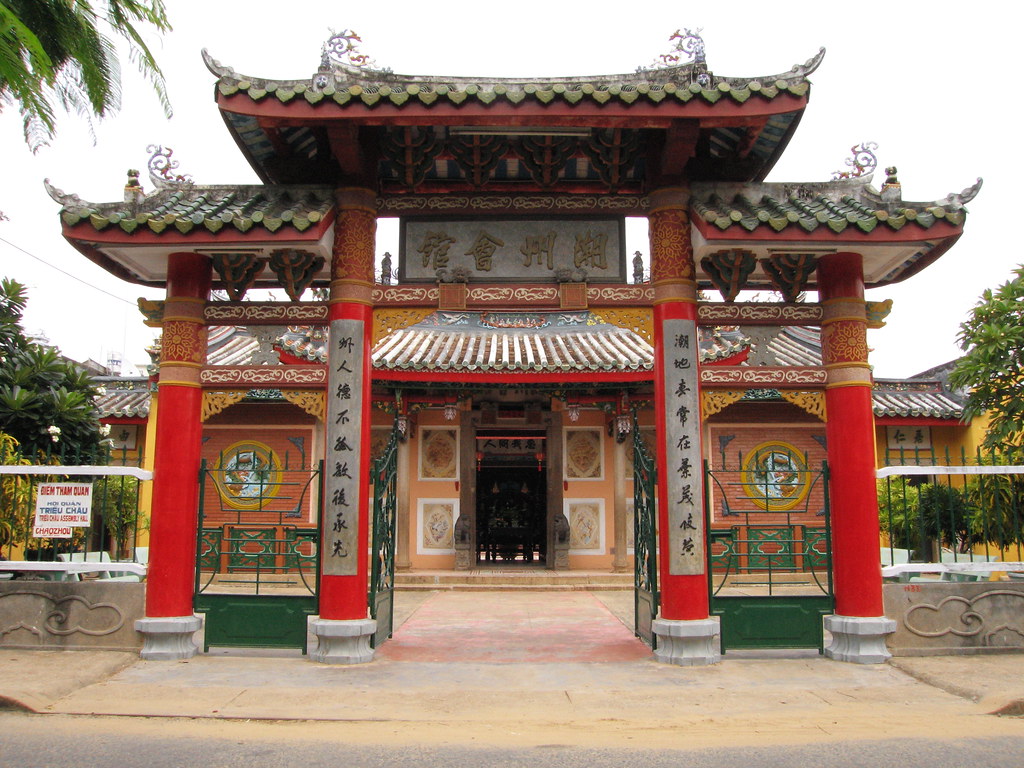https://mdw-travel-data-us-east-1.s3.amazonaws.com/img/country/Vietnam/Ong-Pagoda/img_01.jpg