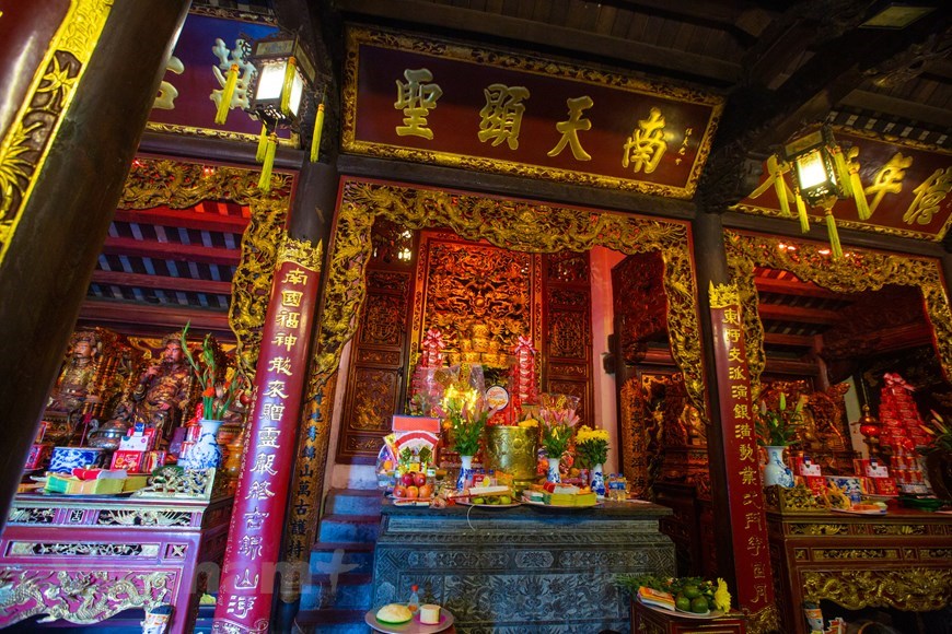 https://mdw-travel-data-us-east-1.s3.amazonaws.com/img/country/Vietnam/Ong-Temple/img_01.jpg