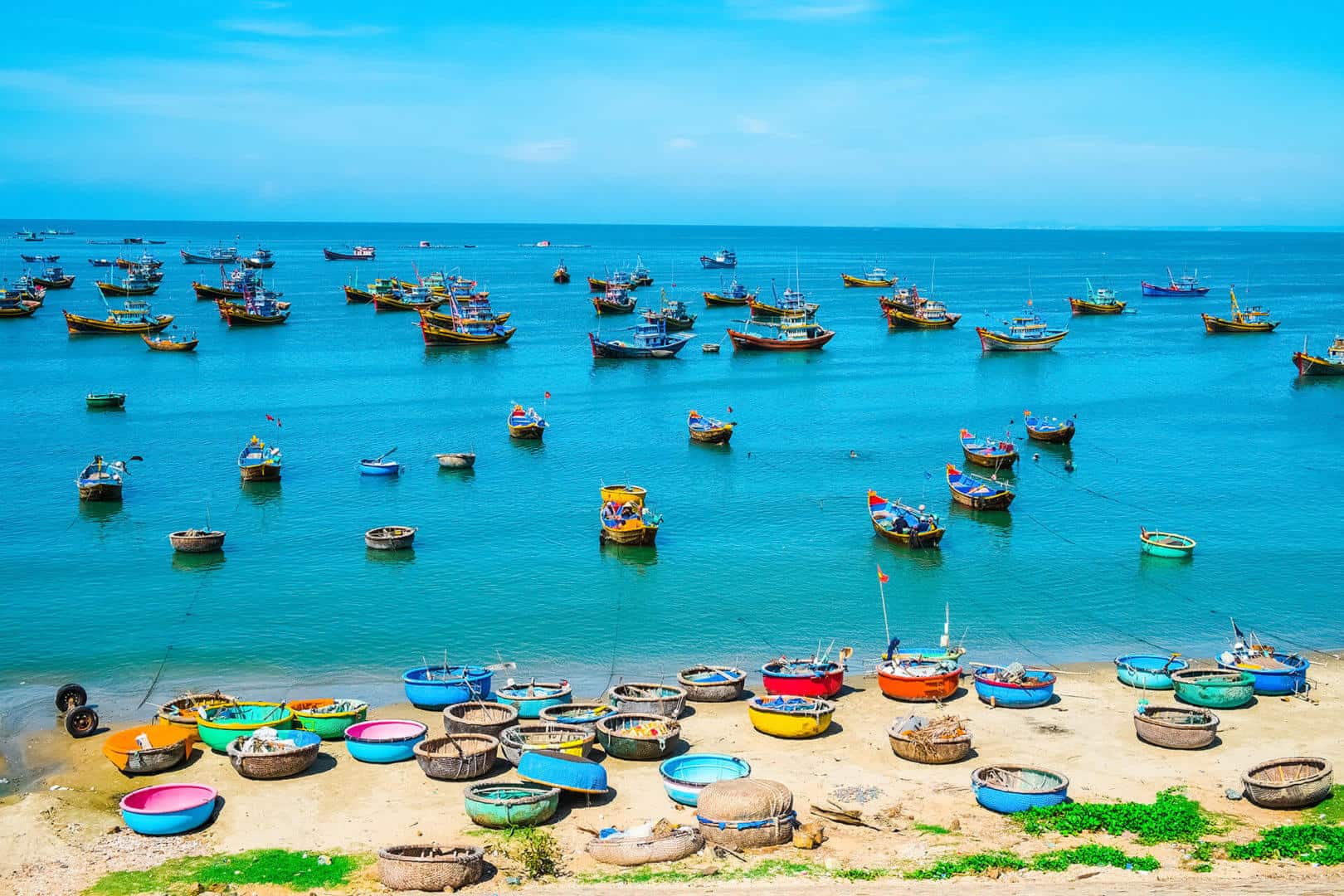 https://mdw-travel-data-us-east-1.s3.amazonaws.com/img/country/Vietnam/Phan-Thiet-Fishing-Port/img_00.jpg