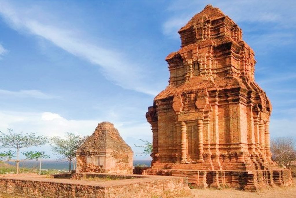 https://mdw-travel-data-us-east-1.s3.amazonaws.com/img/country/Vietnam/Phan-Thiet-Water-Castle/img_01.jpg