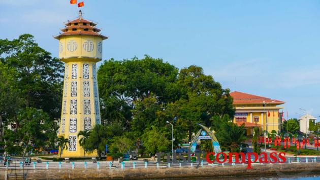 https://mdw-travel-data-us-east-1.s3.amazonaws.com/img/country/Vietnam/Phan-Thiet-Water-Tower/img_00.jpg