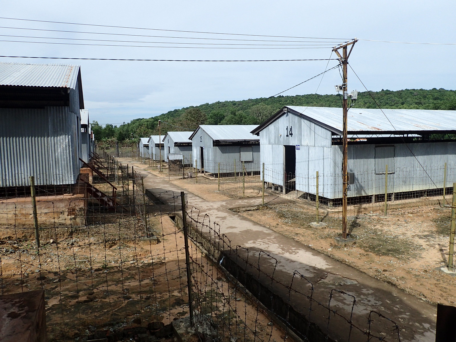 https://mdw-travel-data-us-east-1.s3.amazonaws.com/img/country/Vietnam/Phu-Quoc-Prison/img_02.jpg