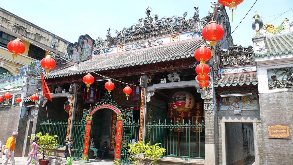https://mdw-travel-data-us-east-1.s3.amazonaws.com/img/country/Vietnam/Phuoc-Hau-Temple/img_03.jpg