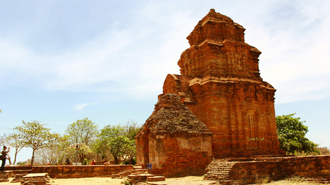 https://mdw-travel-data-us-east-1.s3.amazonaws.com/img/country/Vietnam/Po-Inu-Nugar/img_02.jpg