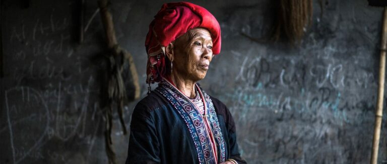 https://mdw-travel-data-us-east-1.s3.amazonaws.com/img/country/Vietnam/Precious-Heritage-by-Rehahn/img_02.jpg
