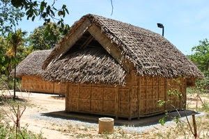 https://mdw-travel-data-us-east-1.s3.amazonaws.com/img/country/Vietnam/Sen-Village/img_00.jpg
