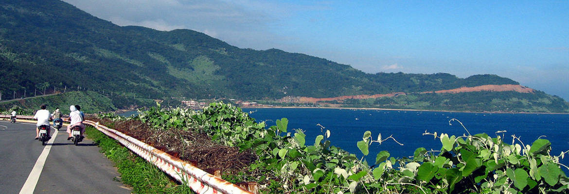 https://mdw-travel-data-us-east-1.s3.amazonaws.com/img/country/Vietnam/Son-Tra-Peninsula/img_03.jpg