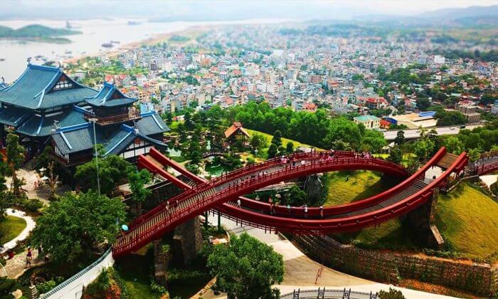 https://mdw-travel-data-us-east-1.s3.amazonaws.com/img/country/Vietnam/Sun-World-Ha-Long-Park/img_01.jpg