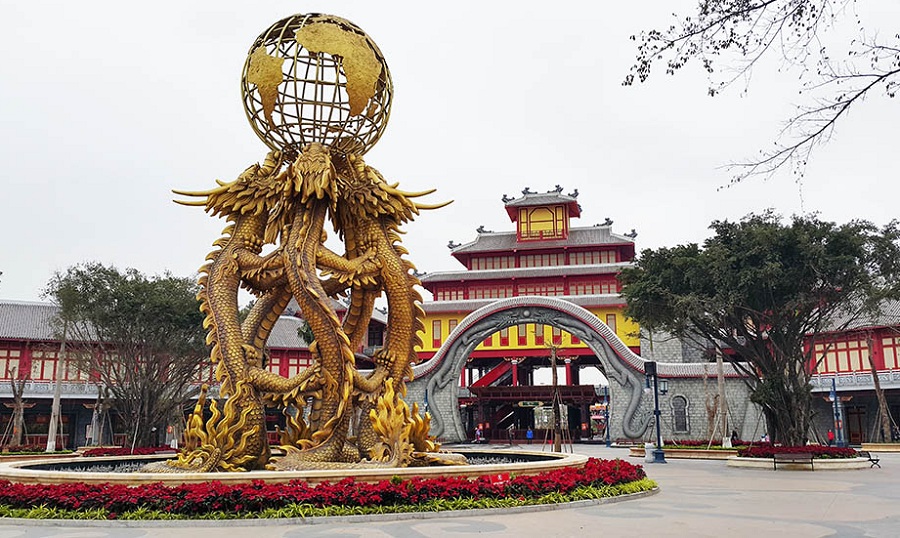 https://mdw-travel-data-us-east-1.s3.amazonaws.com/img/country/Vietnam/Sun-World-Ha-Long-Park/img_03.jpg