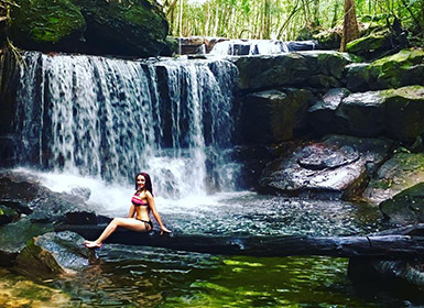 https://mdw-travel-data-us-east-1.s3.amazonaws.com/img/country/Vietnam/Suoi-Tranh-Waterfall/img_00.jpg