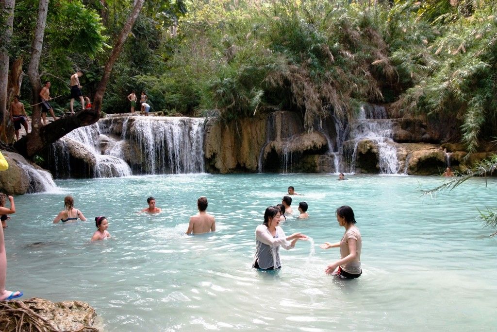 https://mdw-travel-data-us-east-1.s3.amazonaws.com/img/country/Vietnam/Suoi-Tranh-Waterfall/img_01.jpg