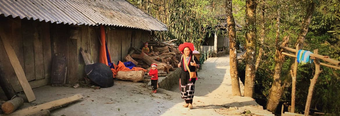 https://mdw-travel-data-us-east-1.s3.amazonaws.com/img/country/Vietnam/Ta-Phin-Village/img_02.jpg