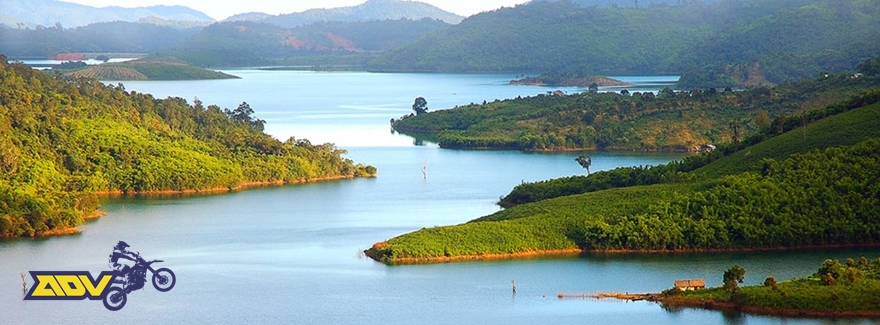 https://mdw-travel-data-us-east-1.s3.amazonaws.com/img/country/Vietnam/Thac-Ba-Lake/img_01.jpg