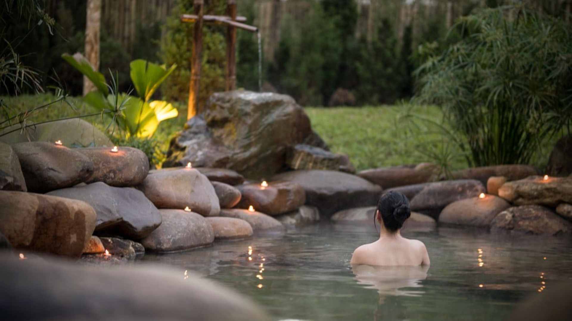https://mdw-travel-data-us-east-1.s3.amazonaws.com/img/country/Vietnam/Thanh-Tan-Hot-Springs/img_02.jpg