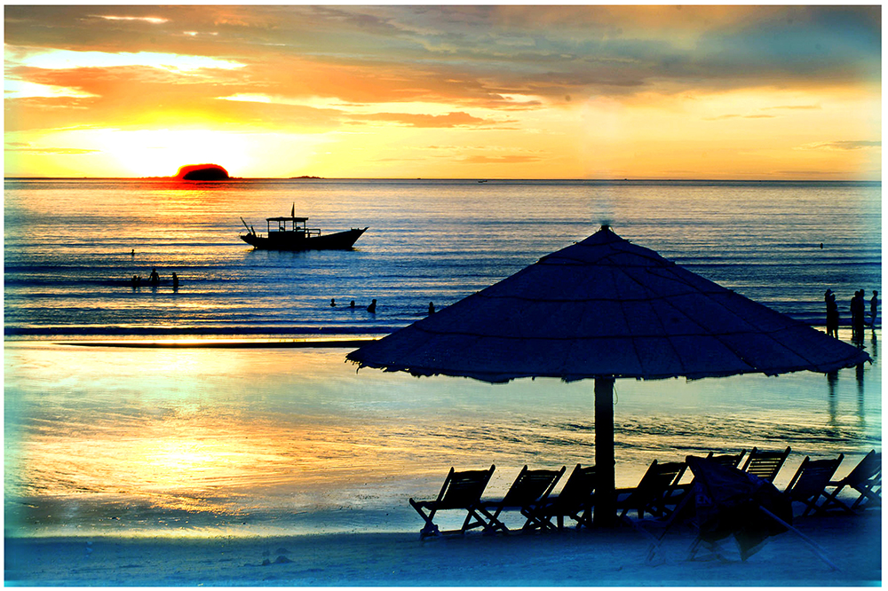 https://mdw-travel-data-us-east-1.s3.amazonaws.com/img/country/Vietnam/Thien-Cam-Beach/img_02.jpg