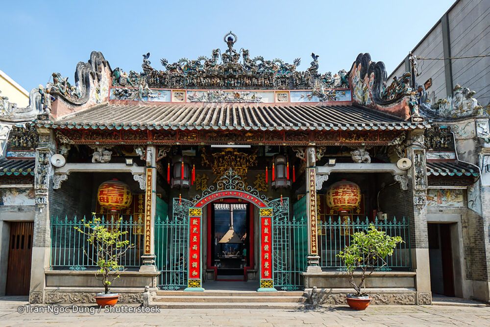 https://mdw-travel-data-us-east-1.s3.amazonaws.com/img/country/Vietnam/Thien-Hau-Temple/img_01.jpg