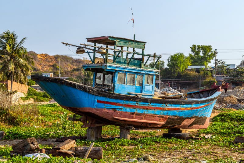 https://mdw-travel-data-us-east-1.s3.amazonaws.com/img/country/Vietnam/Thuan-An-Fishing-Village/img_03.jpg