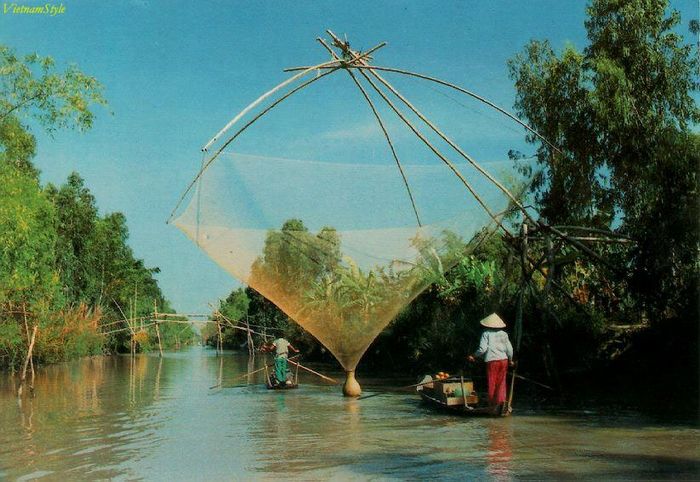 https://mdw-travel-data-us-east-1.s3.amazonaws.com/img/country/Vietnam/Tien-Giang-Province/img_02.jpg