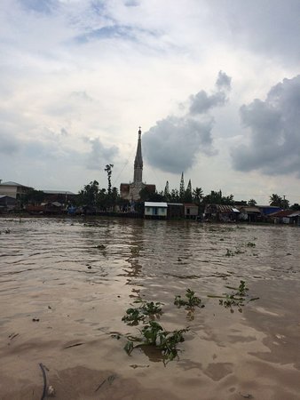 https://mdw-travel-data-us-east-1.s3.amazonaws.com/img/country/Vietnam/Tien-Giang-Province/img_03.jpg