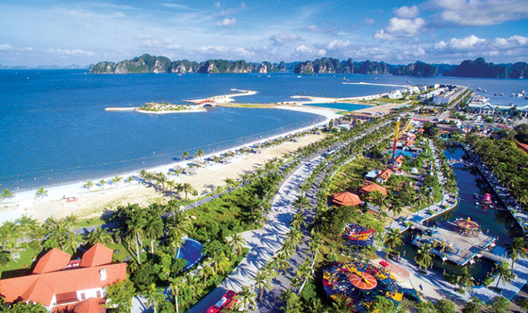 https://mdw-travel-data-us-east-1.s3.amazonaws.com/img/country/Vietnam/Tuan-Chau-Island/img_00.jpg