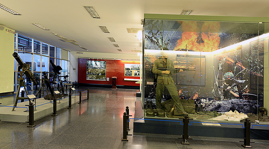 https://mdw-travel-data-us-east-1.s3.amazonaws.com/img/country/Vietnam/War-Remnants-Museum/img_00.jpg